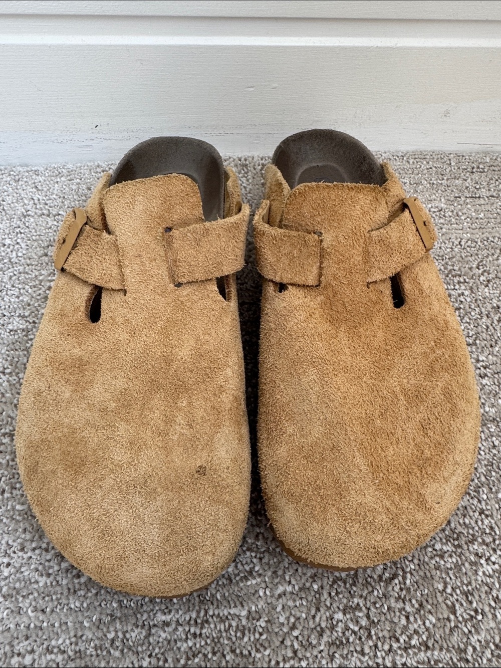 Women’s Birkenstock Suede Slip-On Clog in Tan Suede
